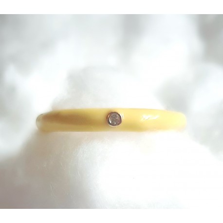 ANILLO ESMALTADO CON CIRCONITA