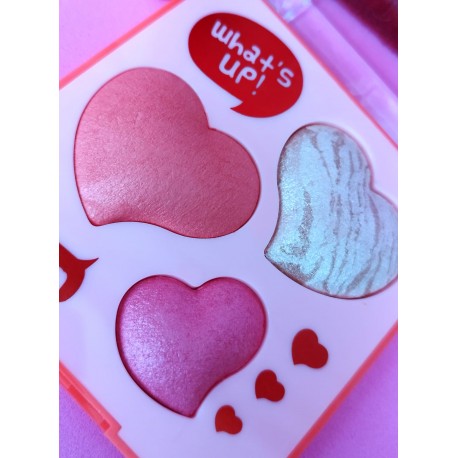 PALETA DE ILUMINADOR Y COLORETE WHAT'S UP EASY PARIS